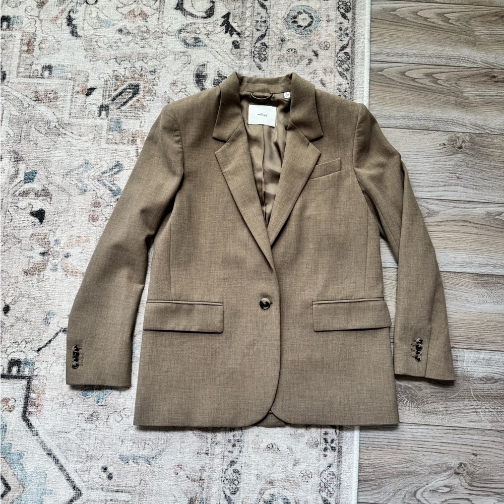 Aritzia Wilfred Blazer Classic Structured Jacket